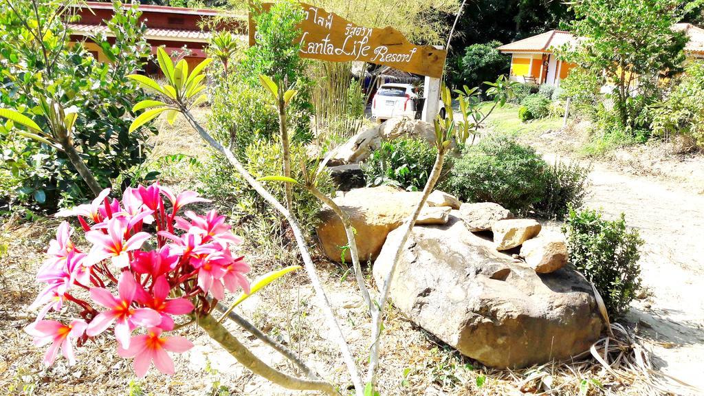 Phu Lanta Life Hotel Ko Lanta Екстериор снимка