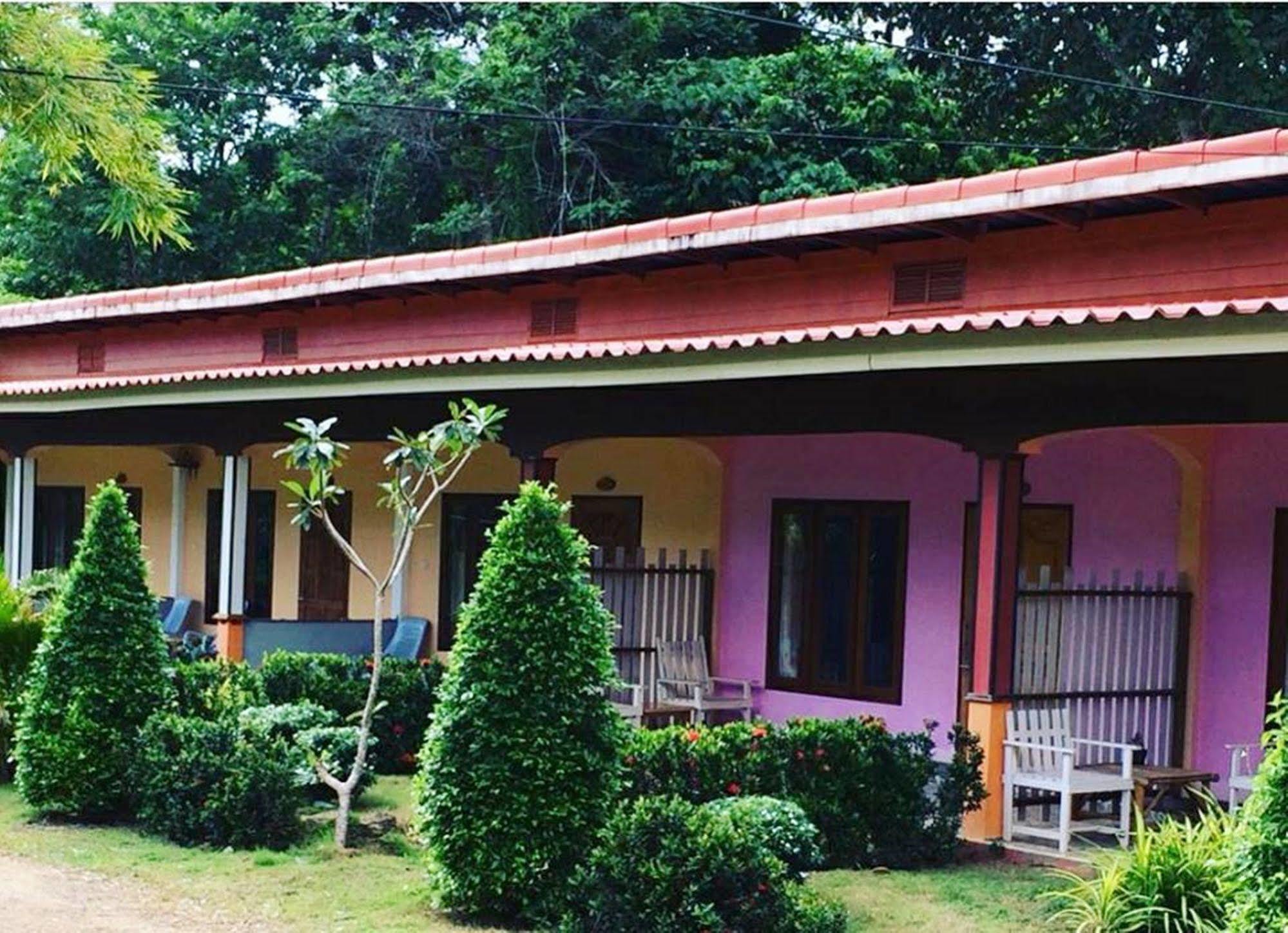 Phu Lanta Life Hotel Ko Lanta Екстериор снимка