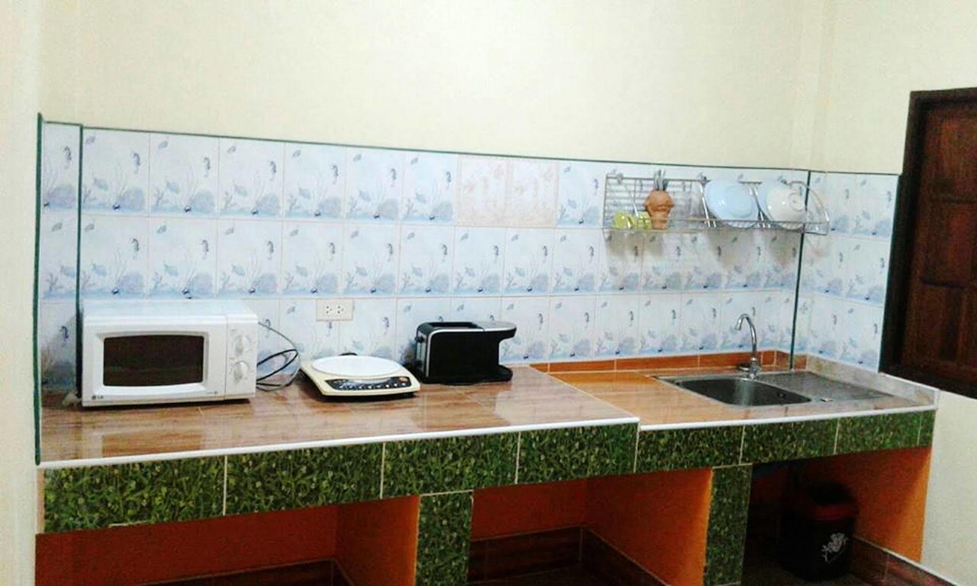 Phu Lanta Life Hotel Ko Lanta Екстериор снимка